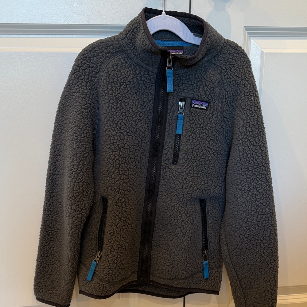 Boys Patagonia Charcoal Fleece Jacket with Teal Zippers